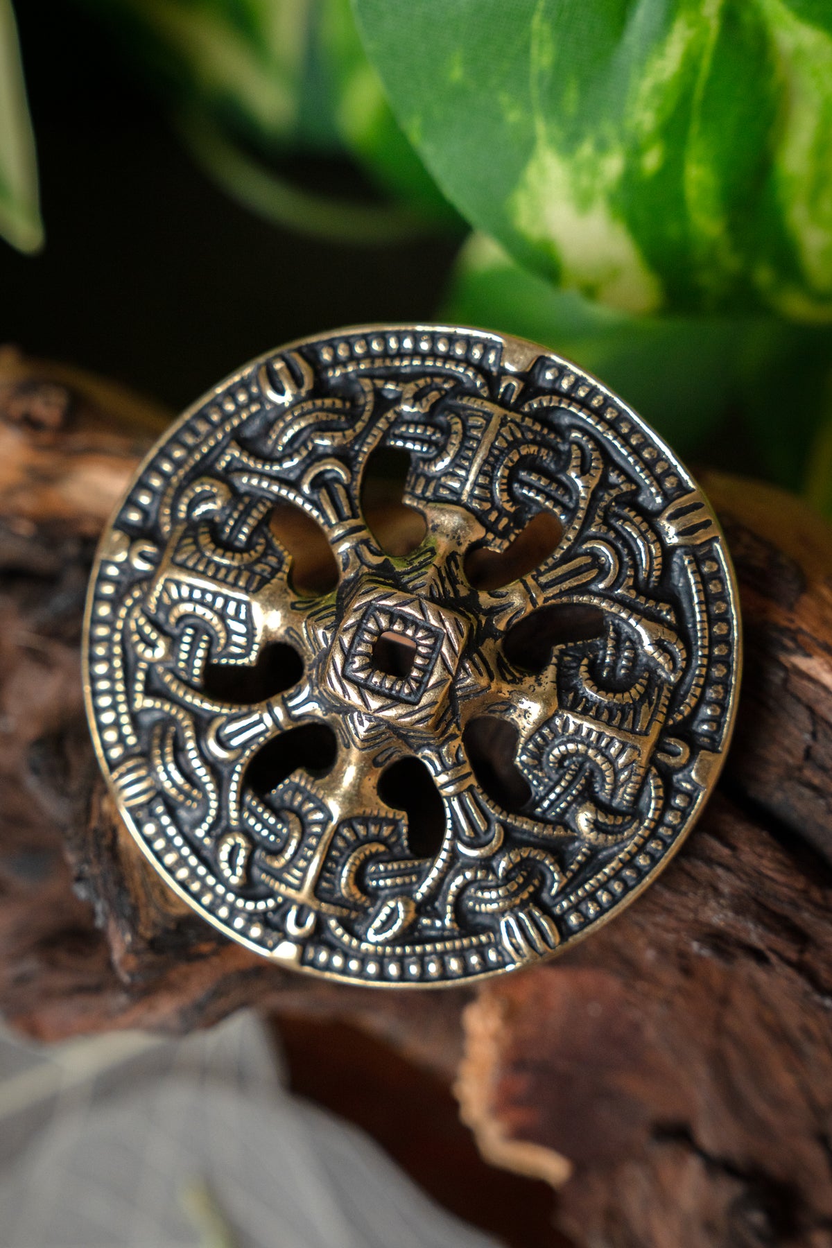 Viking disc fibula, Borre style, bronze