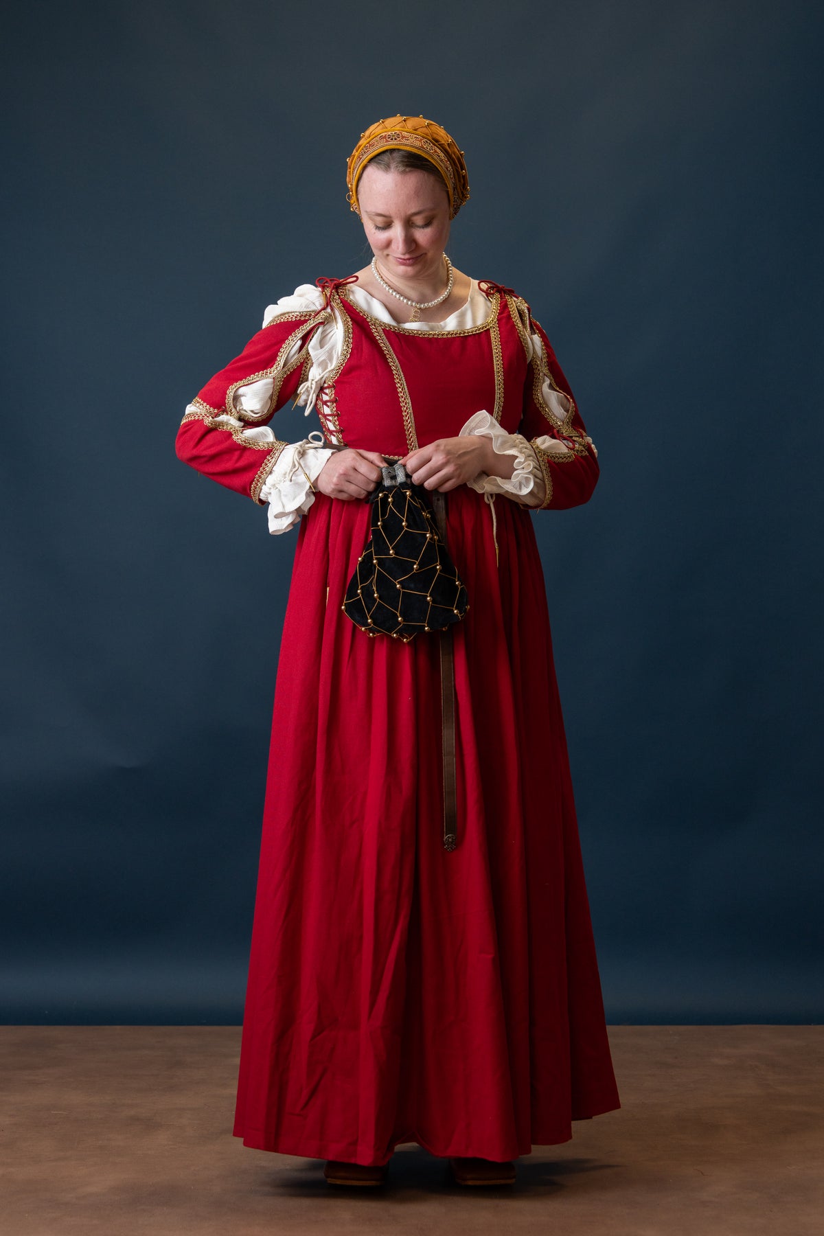Hairnet (caul) Isabeau, velvet, red