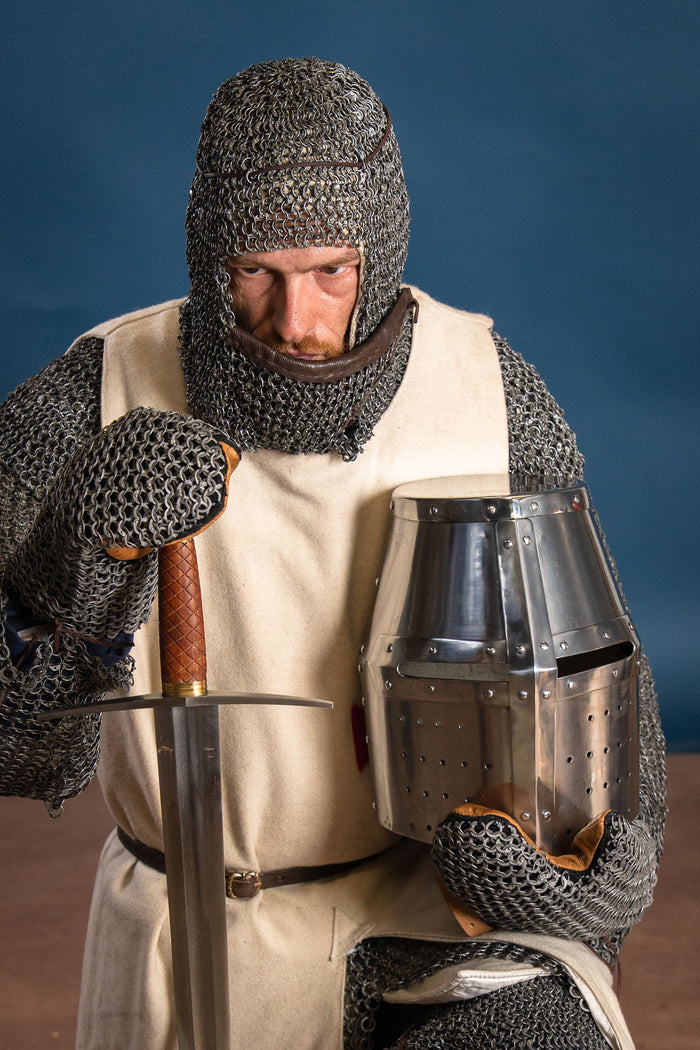 Chainmail mittens, muffs, flat rings, round rivets