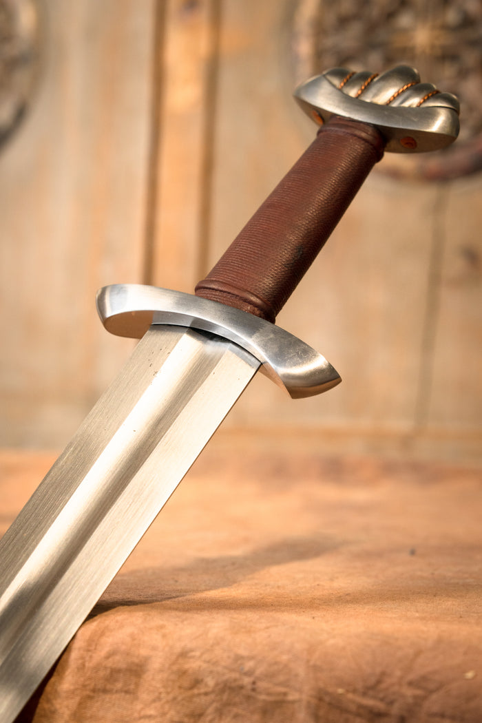 Viking sword Petersen type S, semi-sharp