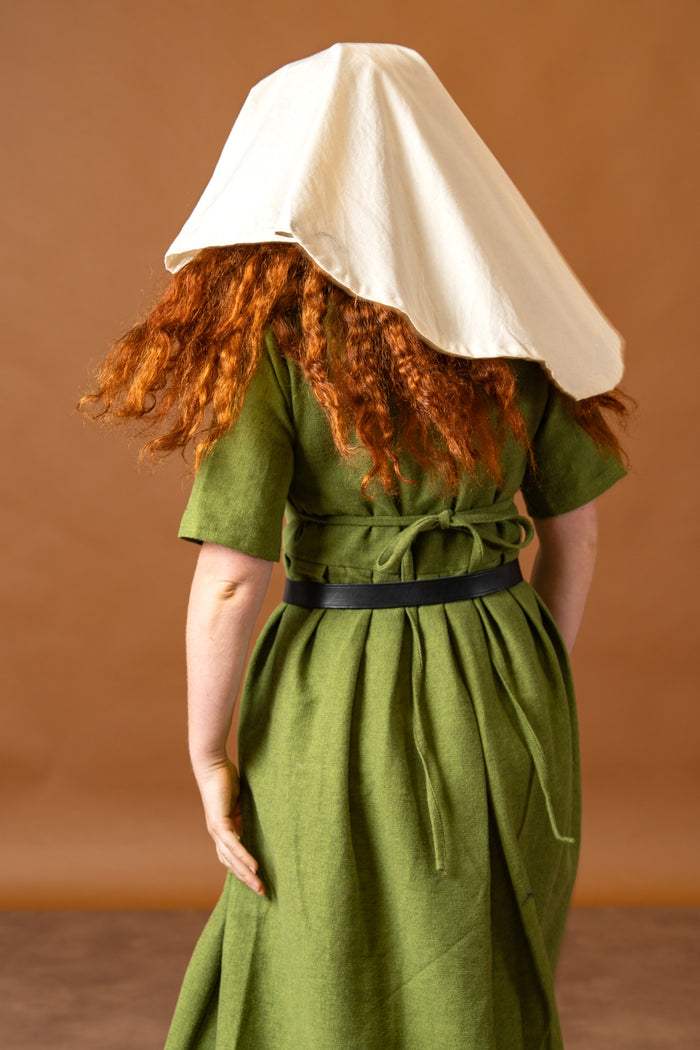 Medieval dress Frideswinde, 14th century, green