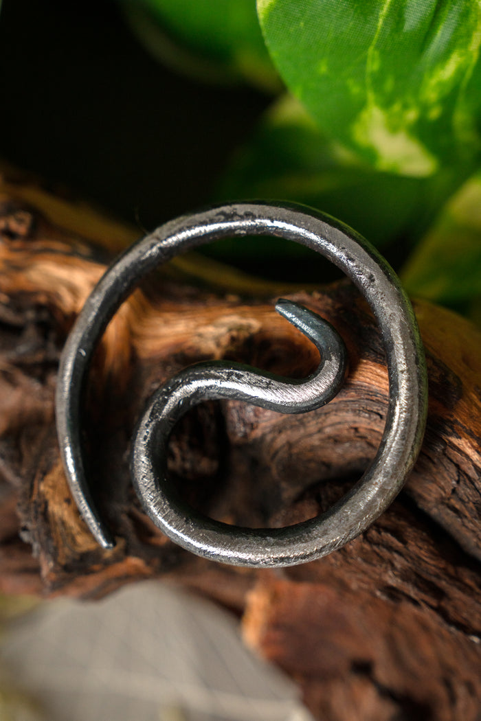 Spiral brooch Lukka, steel