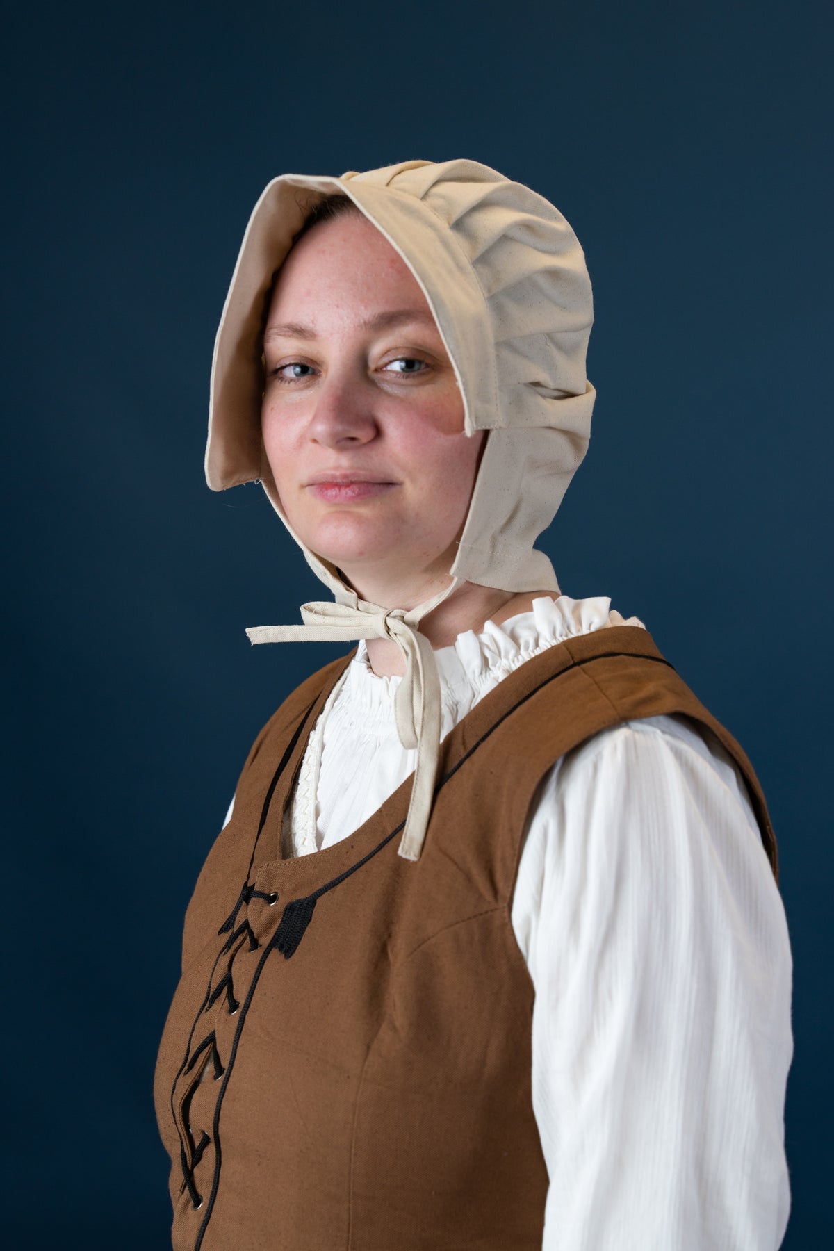 Baroque cap Emma, natural