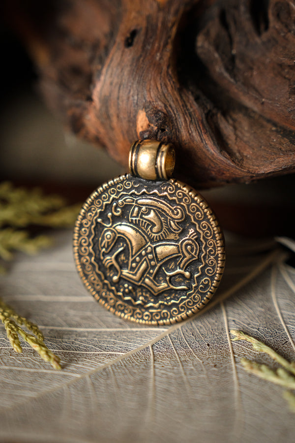 Vendel bracteate amulet Zealand, bronze