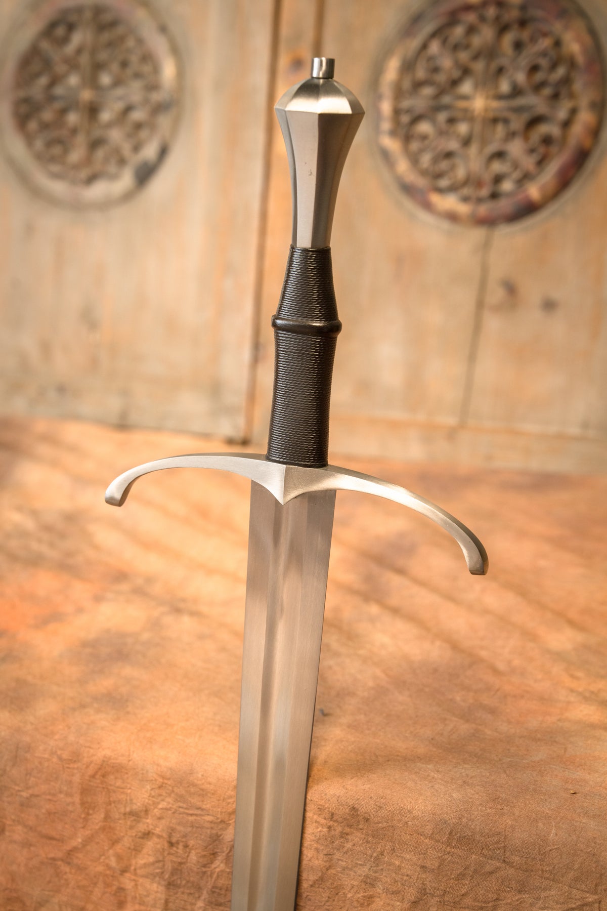 Towton bastard sword, semi-sharp