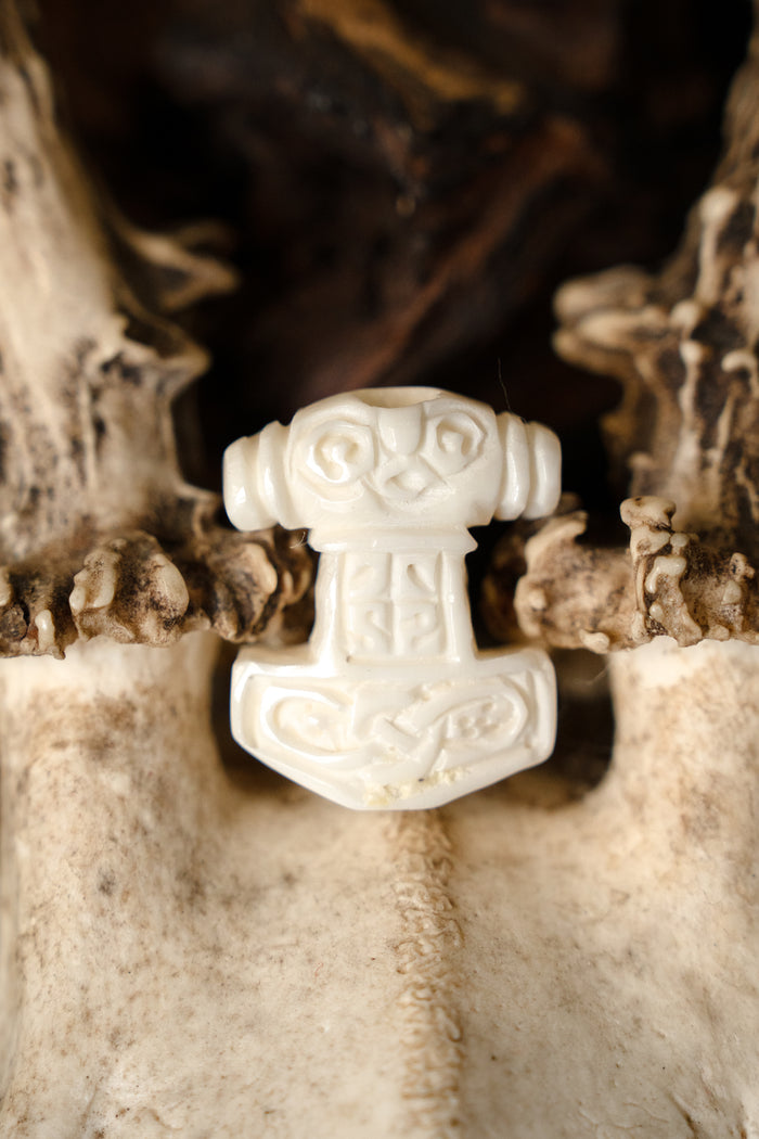 Ödeshög Thor's hammer, bone