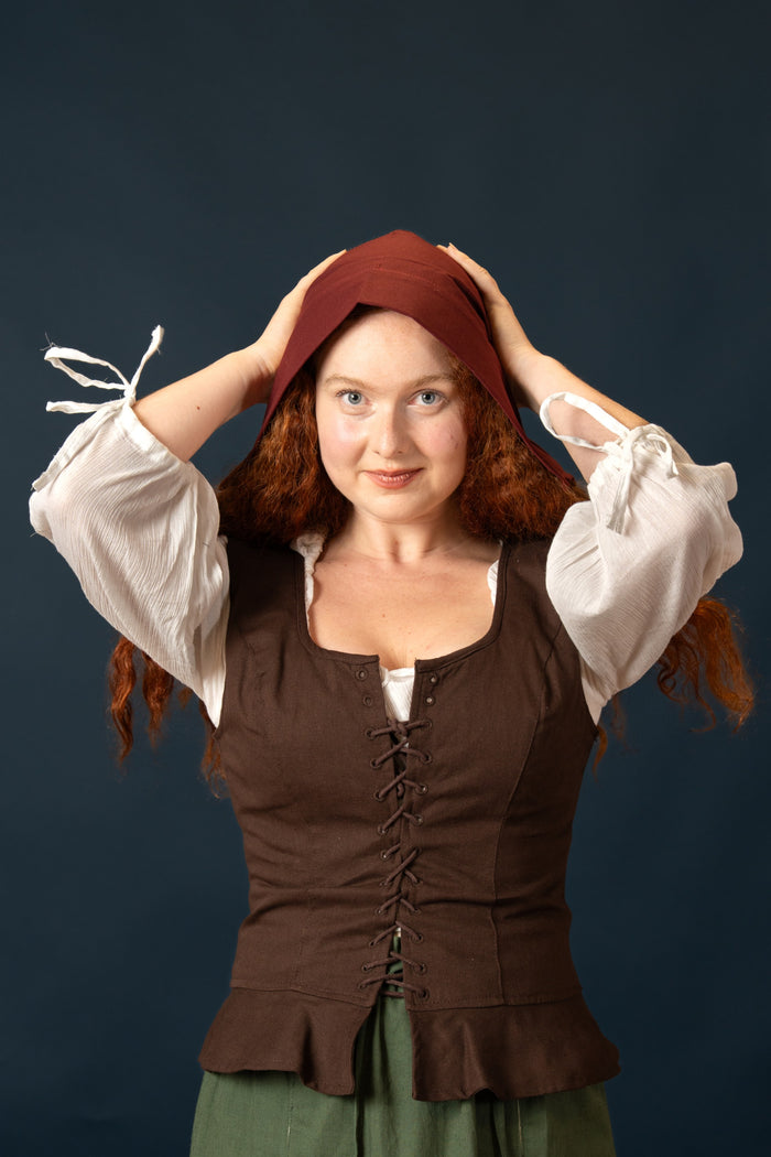 Renaissance coif Helga, bordeaux red