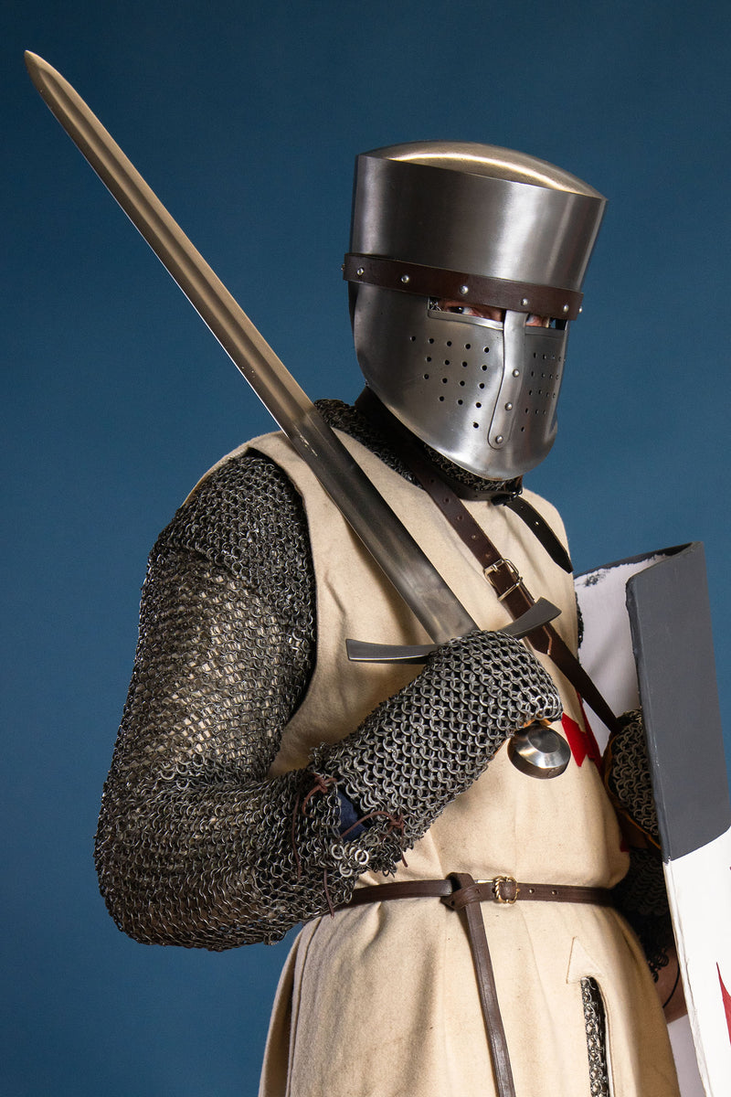 Medieval sword Oakeshott type X, semi-sharp