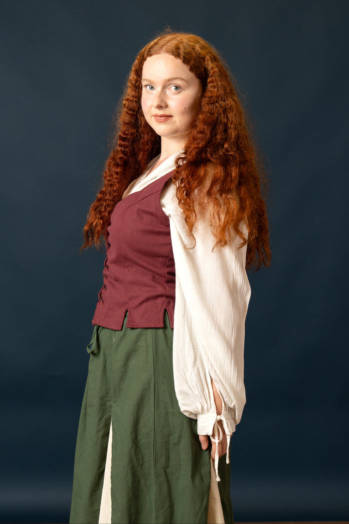 Doublet Tika, 16th century, bordeaux red