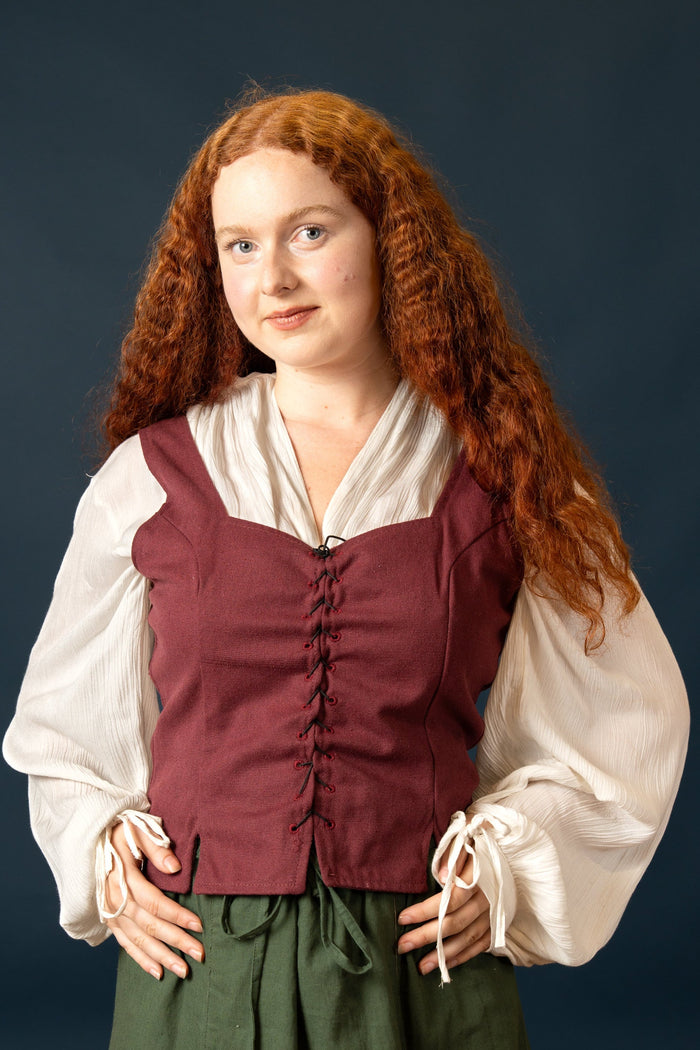 Doublet Tika, 16th century, bordeaux red