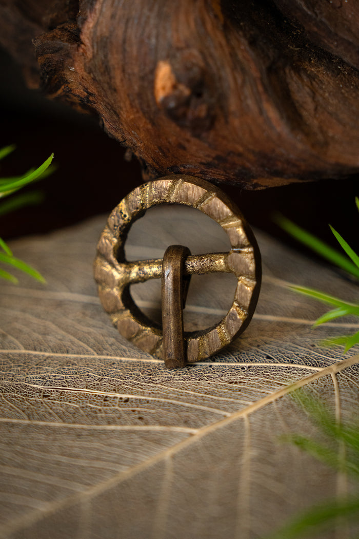Round buckle