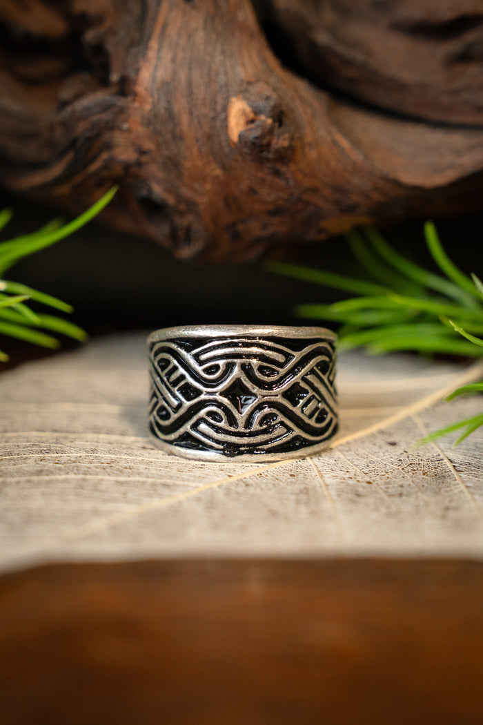 Magyar ring with knot motif, silvered bronze