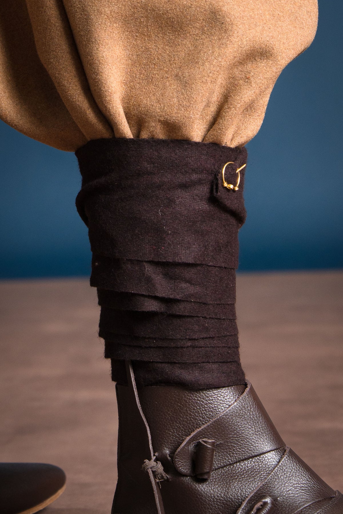 Leg wrappings Aki, brown, wool mix