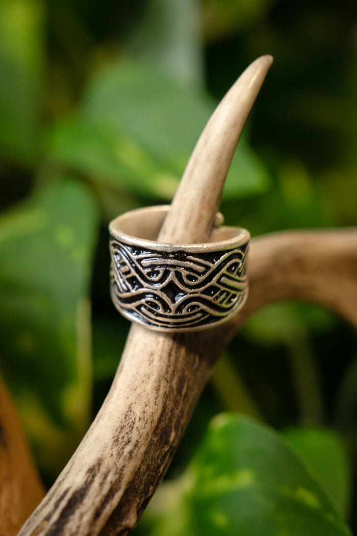 Magyar ring with knot motif, silvered bronze