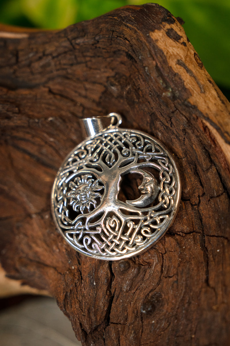 Pendentif arbre de vie avec soleil et lune, bois