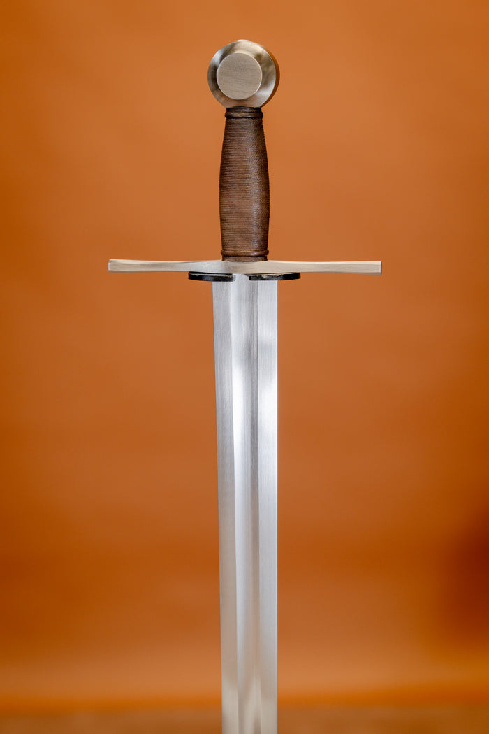 Crusader sword Oakeshott XIII, semi-sharp