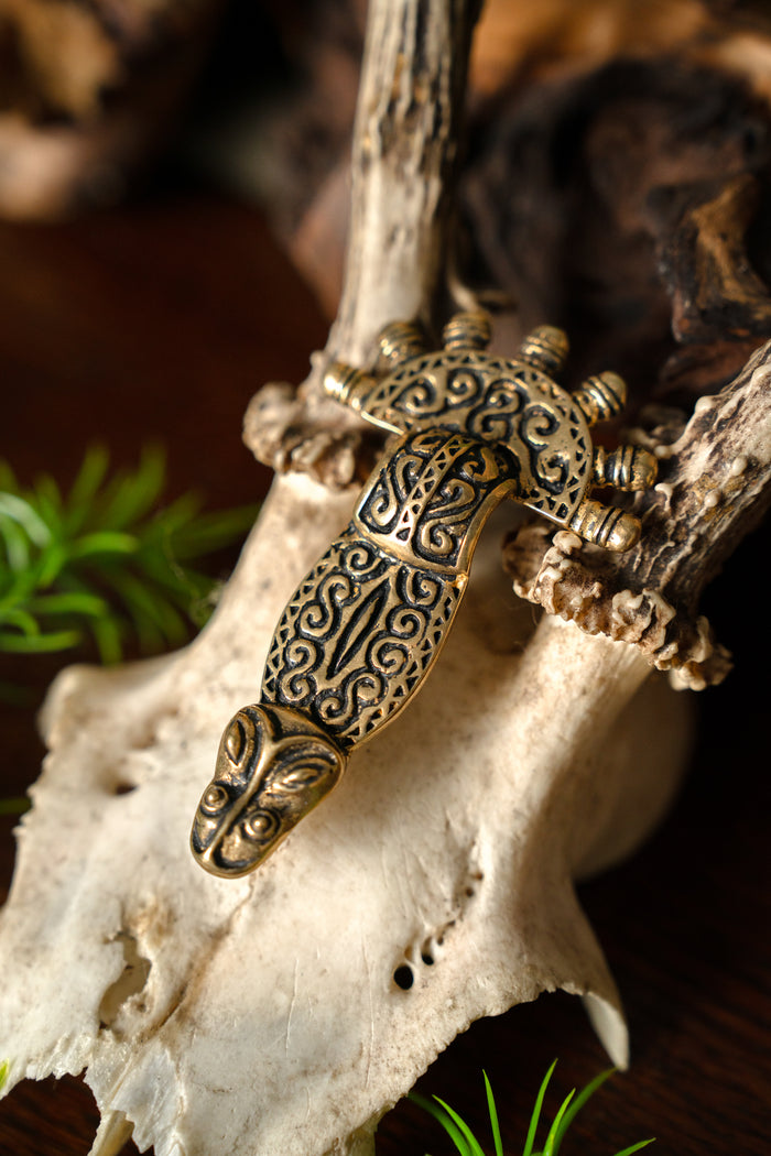 6th century Merovingian fibula, silvered bronze