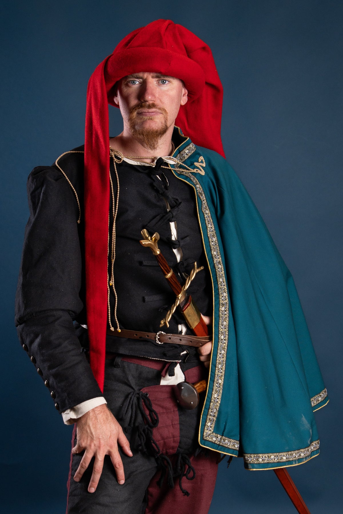 Mandilion, Musketeers cloak François, black