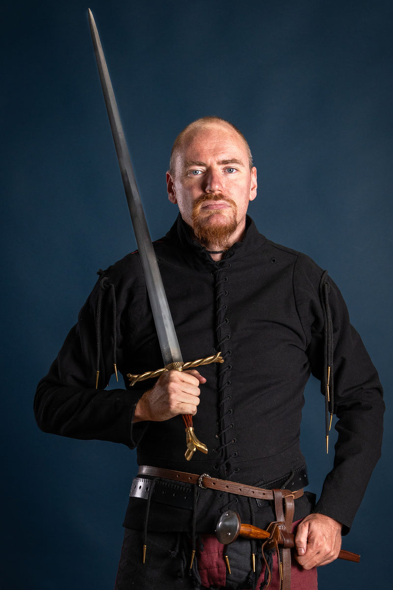 Średniowieczny miecz Oakeshott XVIII, półostry