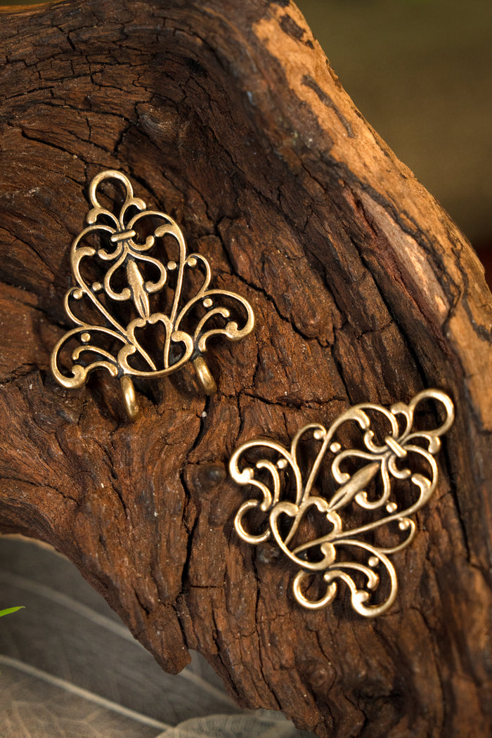 Renaissance cloak clasp, bronze