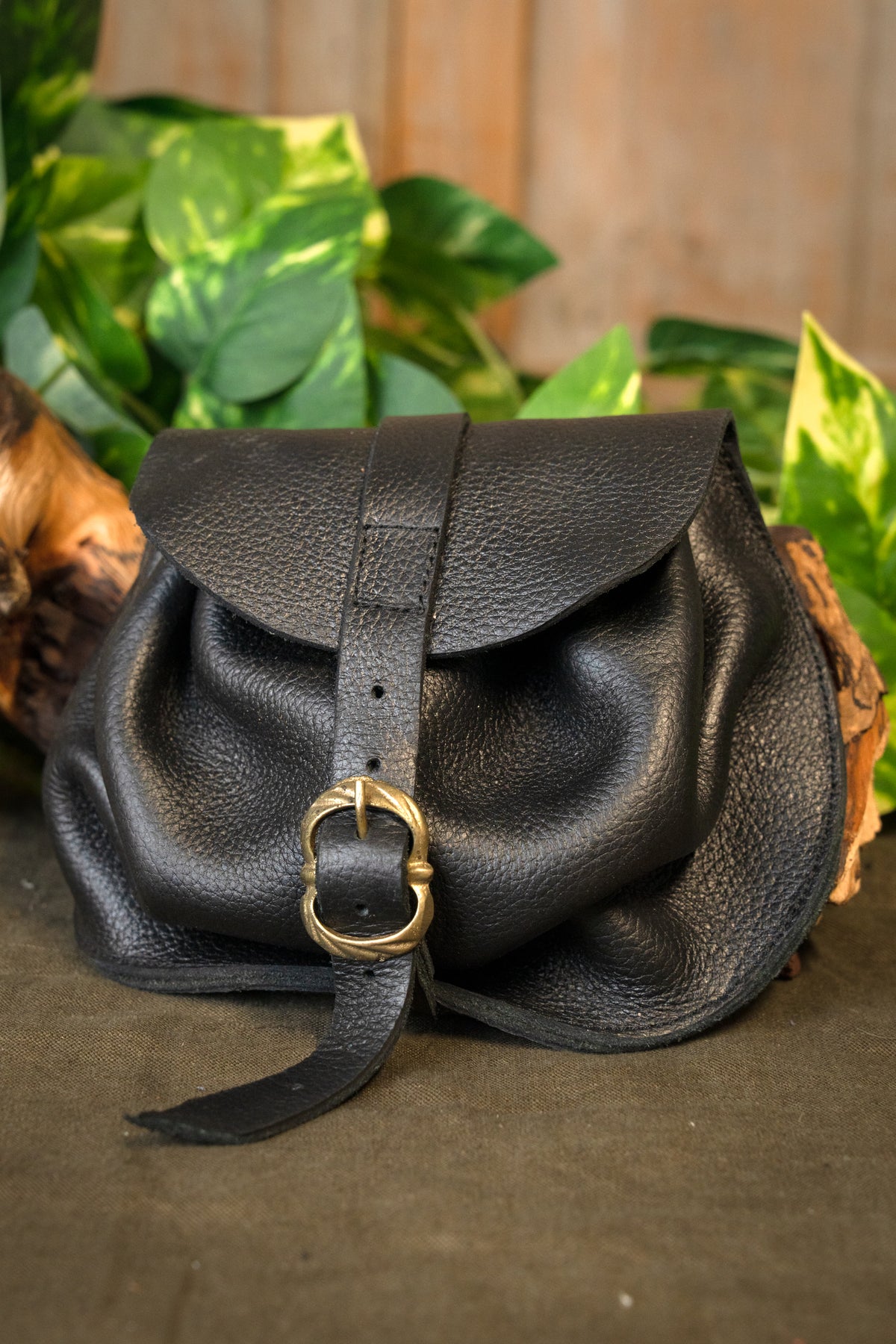 Small bag (1500-1600)