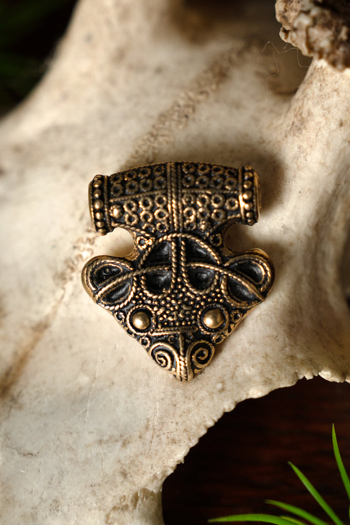 Luxury Thor's hammer amulet Sigtuna, bronze