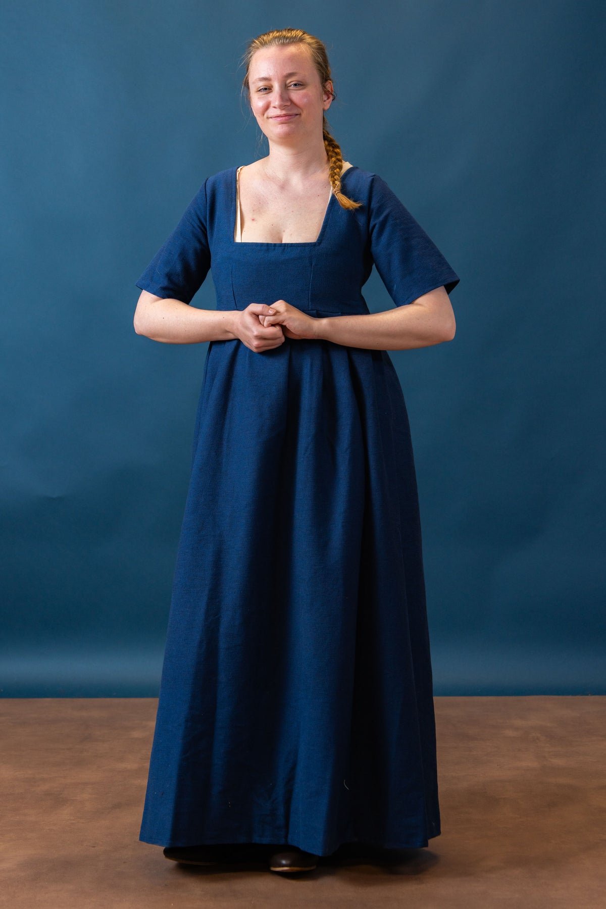 Medieval dress Frideswinde, 14th century, blue