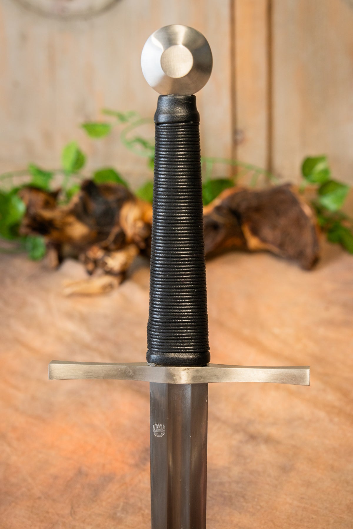 Bastard sword Oakeshott type XVII, sharp