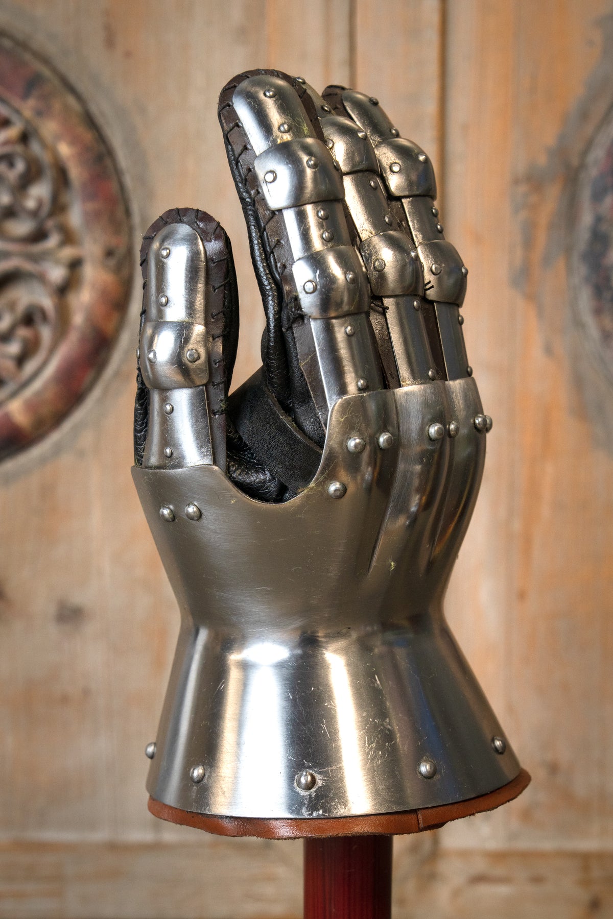 15th century hourglass gauntlets, 1.2 mm