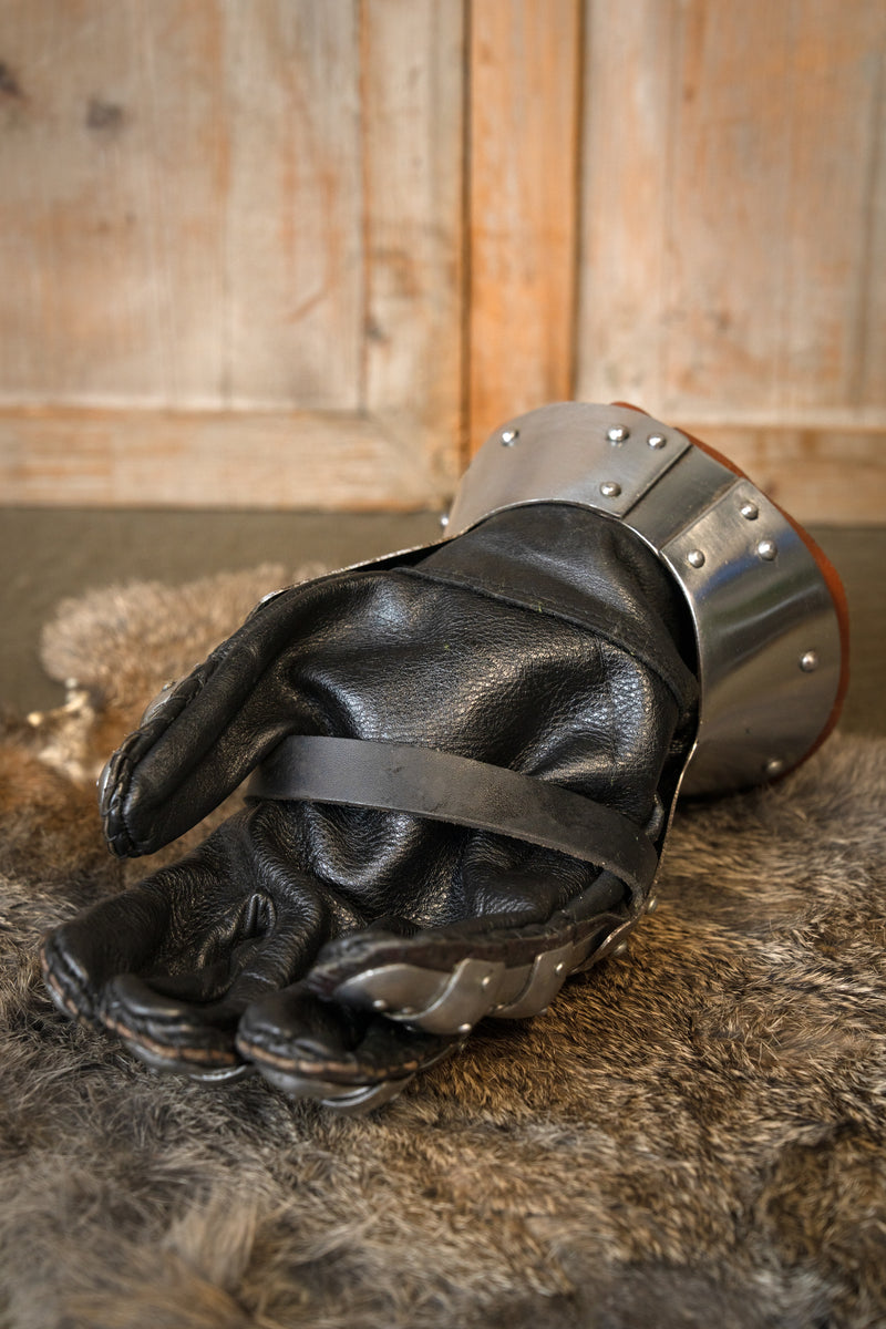 15e eeuwse zandloperhandschoenen, 1.2 mm