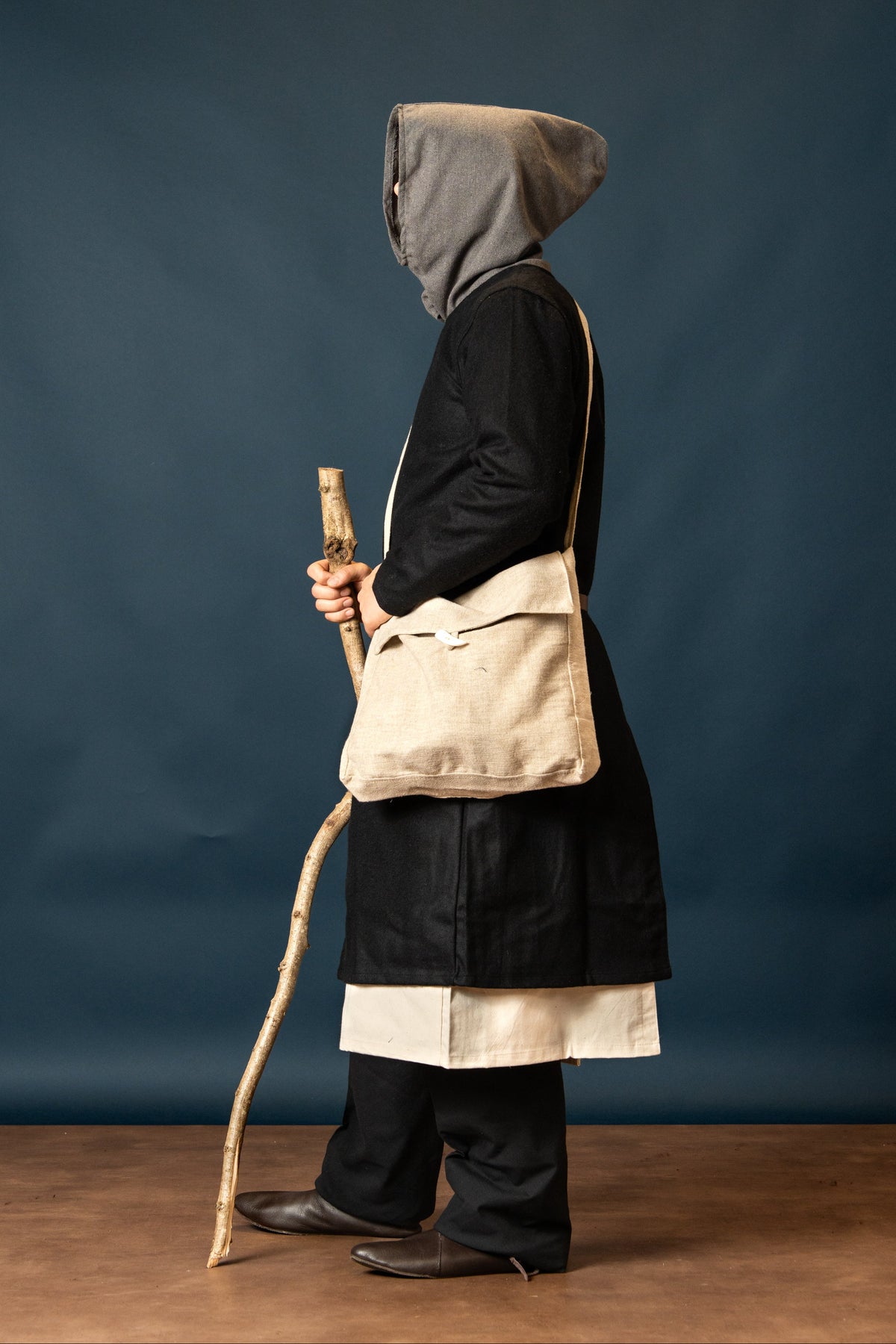 Medieval hood, grey
