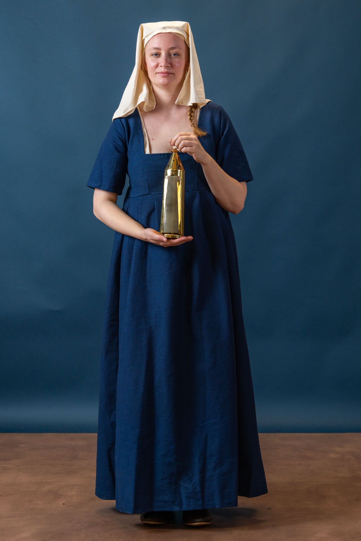 Medieval dress Frideswinde, 14th century, blue