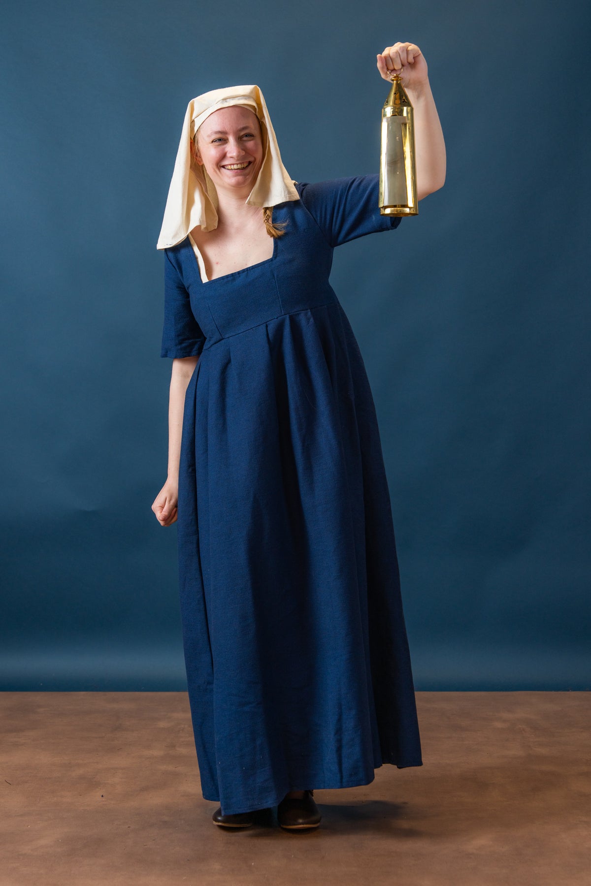 Medieval dress Frideswinde, 14th century, blue