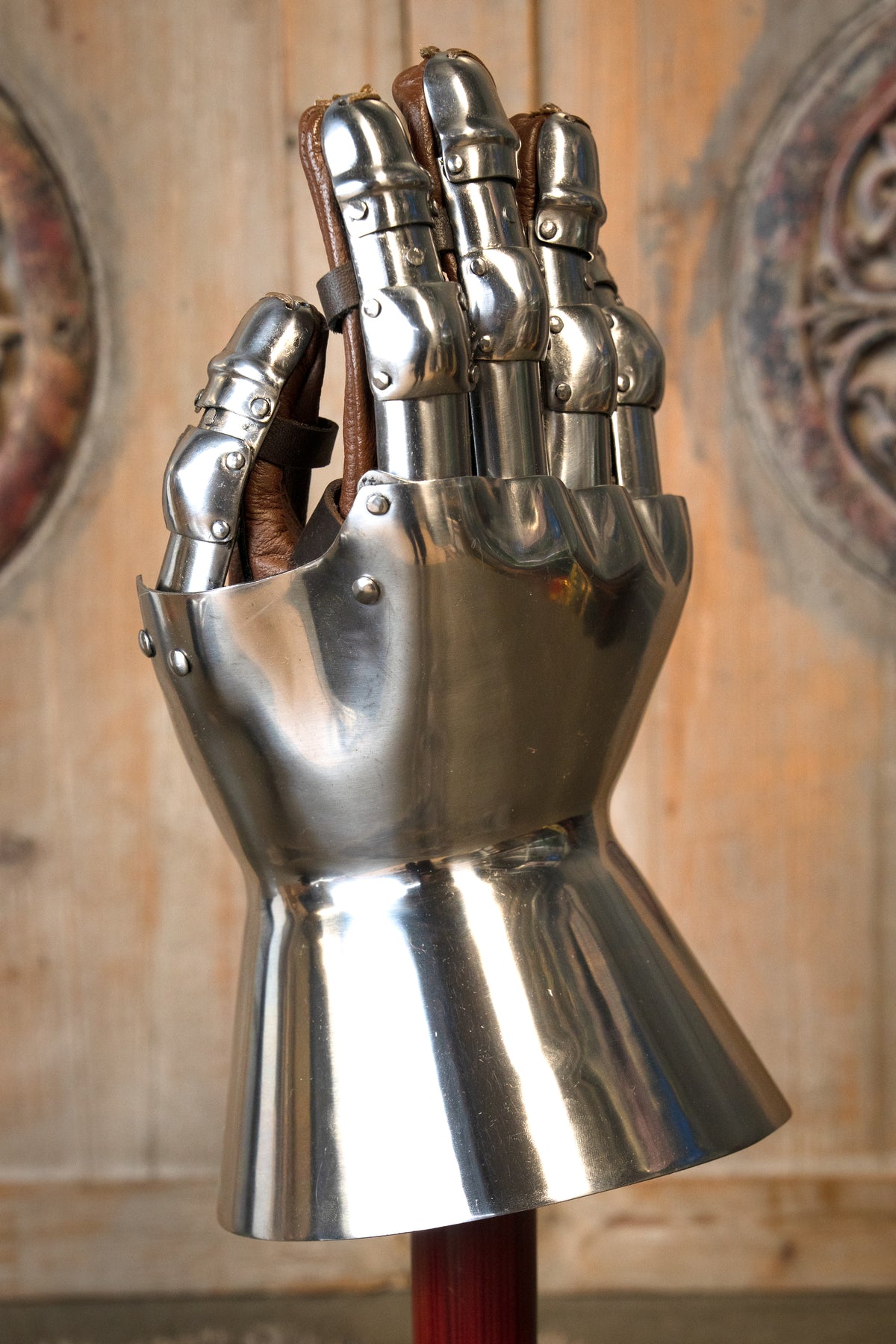 Hourglass Gauntlets 1350-1410, 1.6 mm
