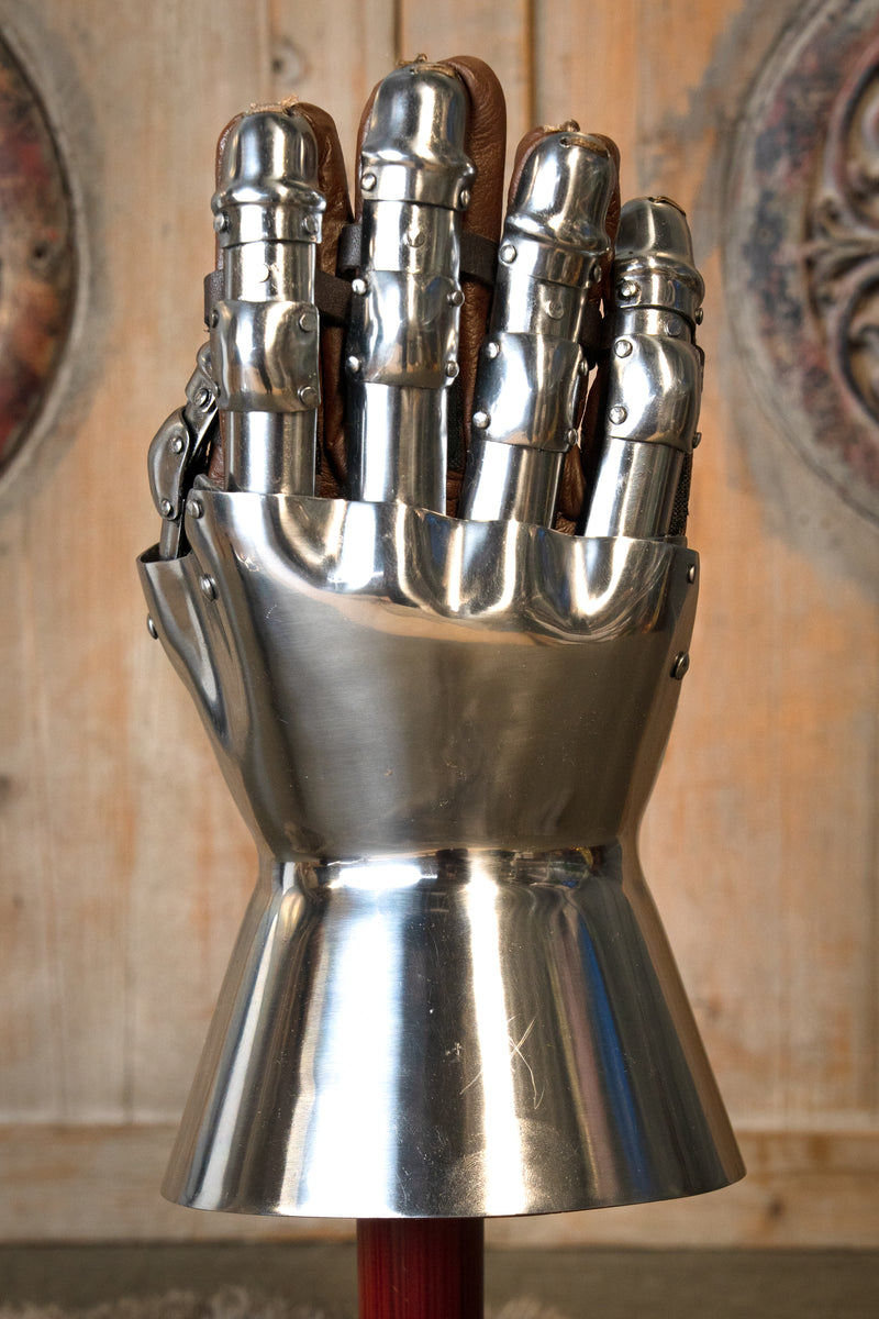 Guanti a clessidra 1350–1410, 1,6 mm