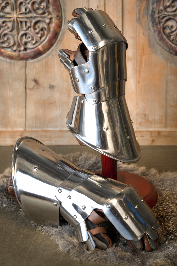 15th century Milanese gauntlets, 1.6 mm