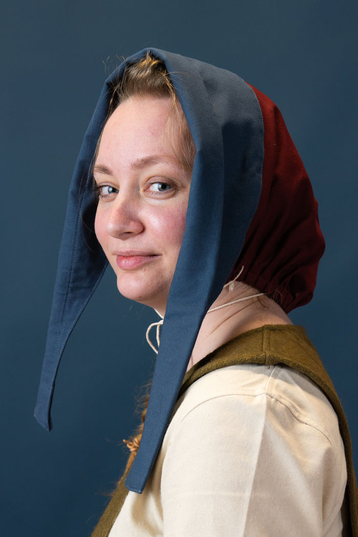 Medieval cap Dagmar, blue-burgundy