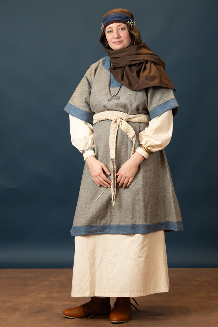 Headkerchief Emil, 90x130 cm, brown