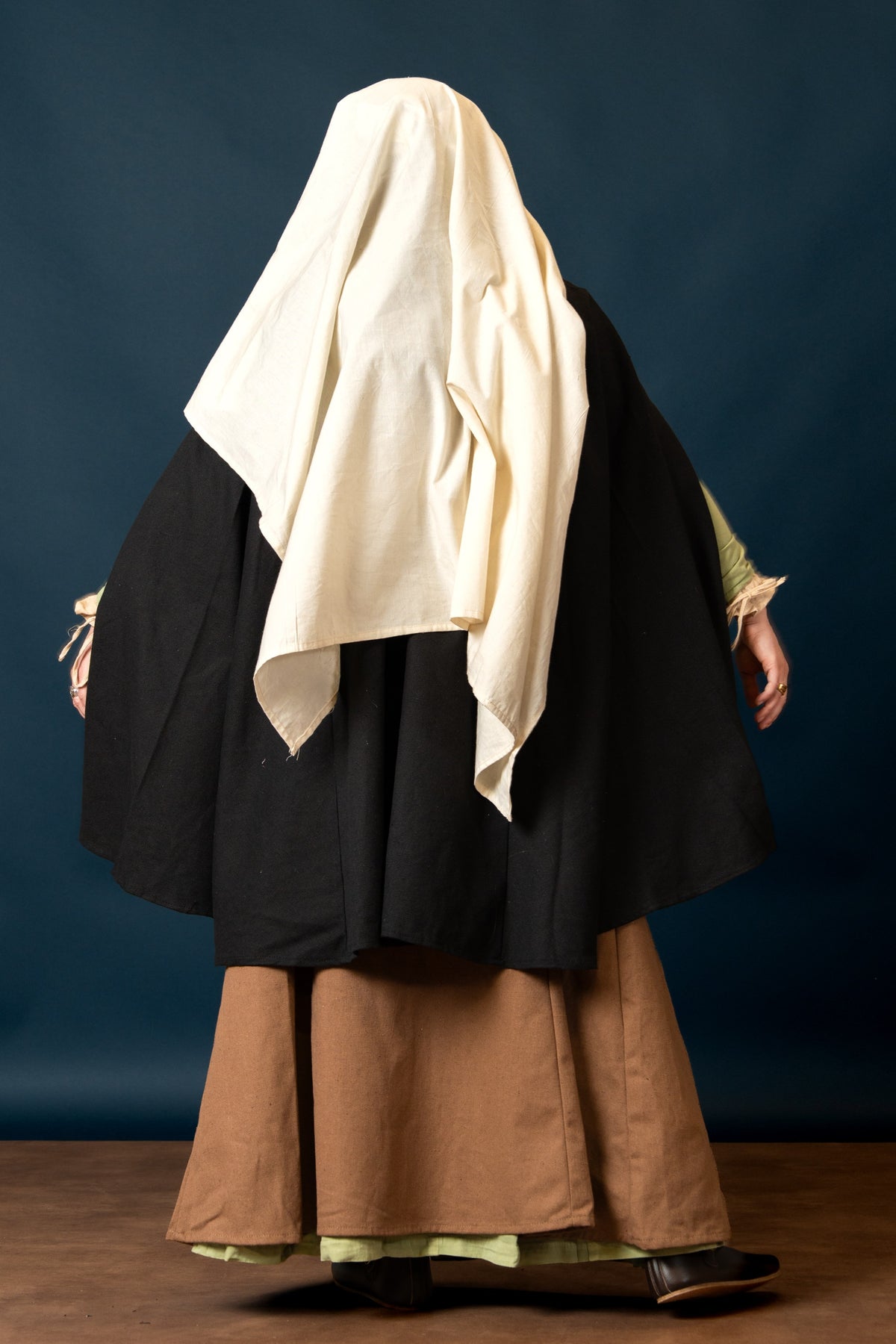 Gardecorp, travel cloak Raven, black