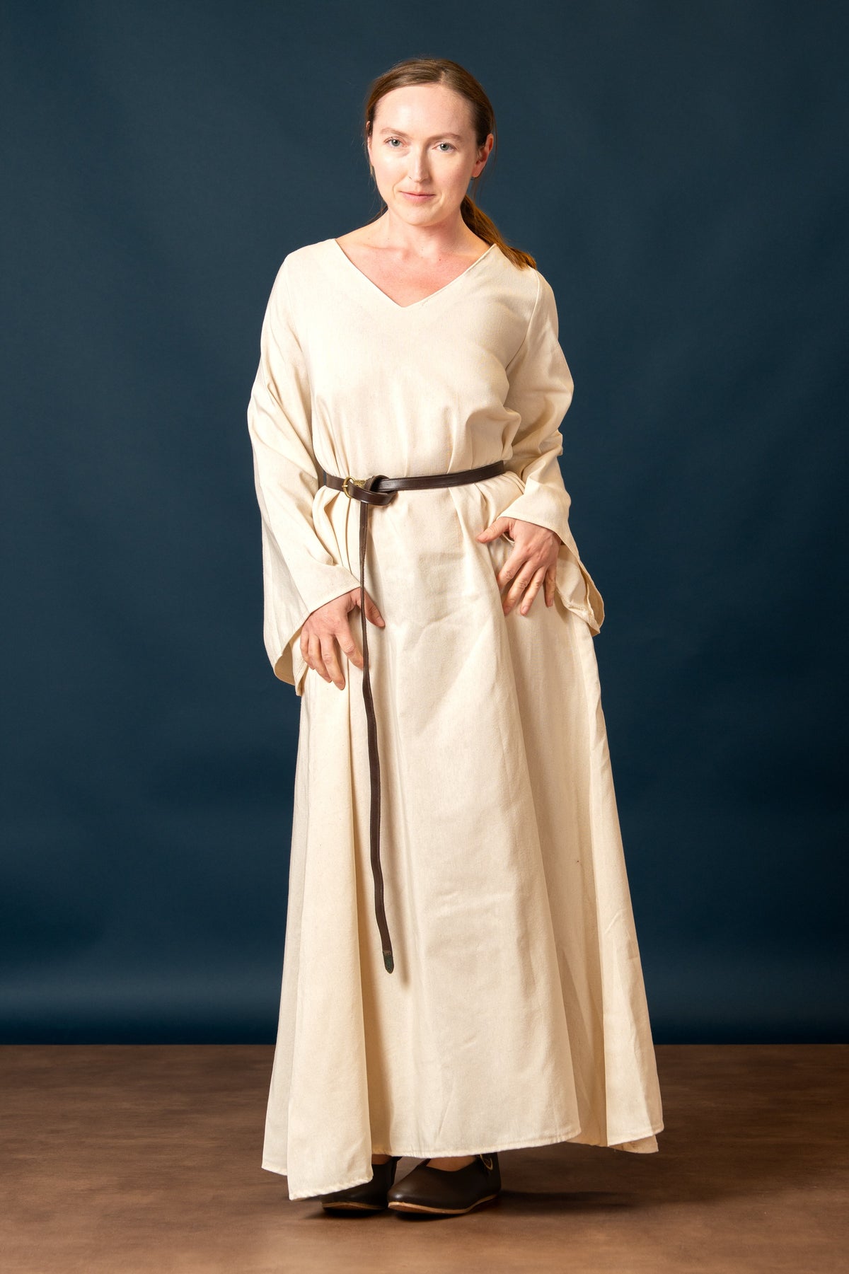 Meduseld chemise, underdress, linen