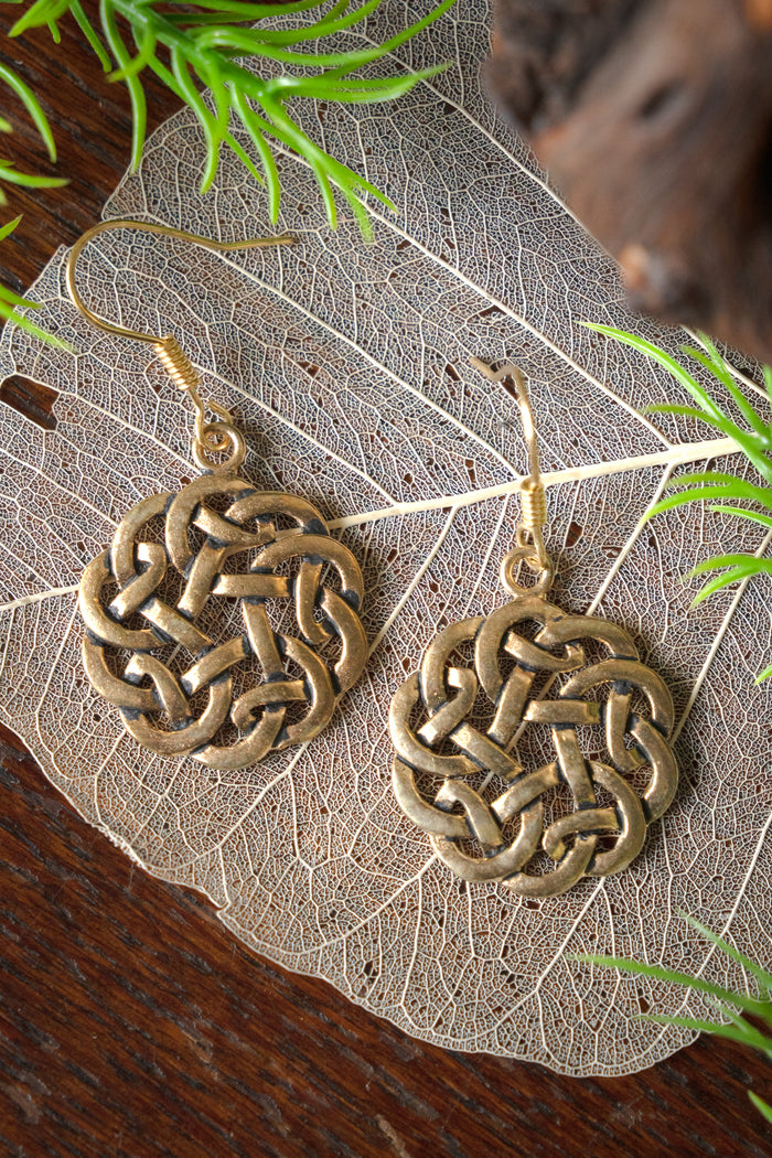 Celtic earrings knot, bronze
