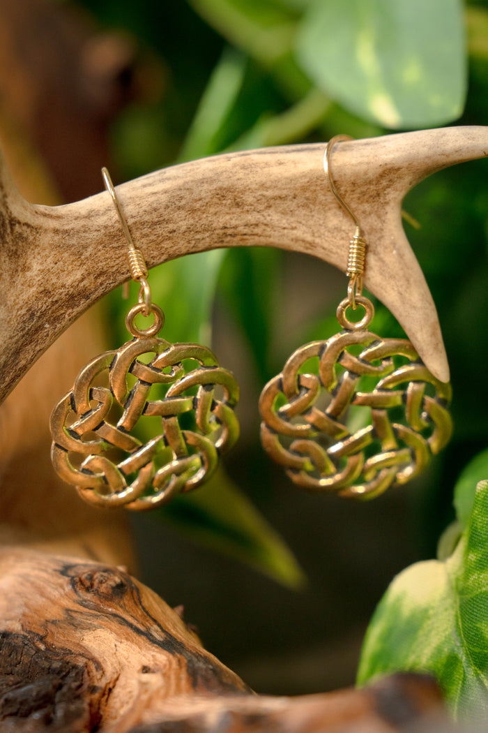 Celtic earrings knot, bronze