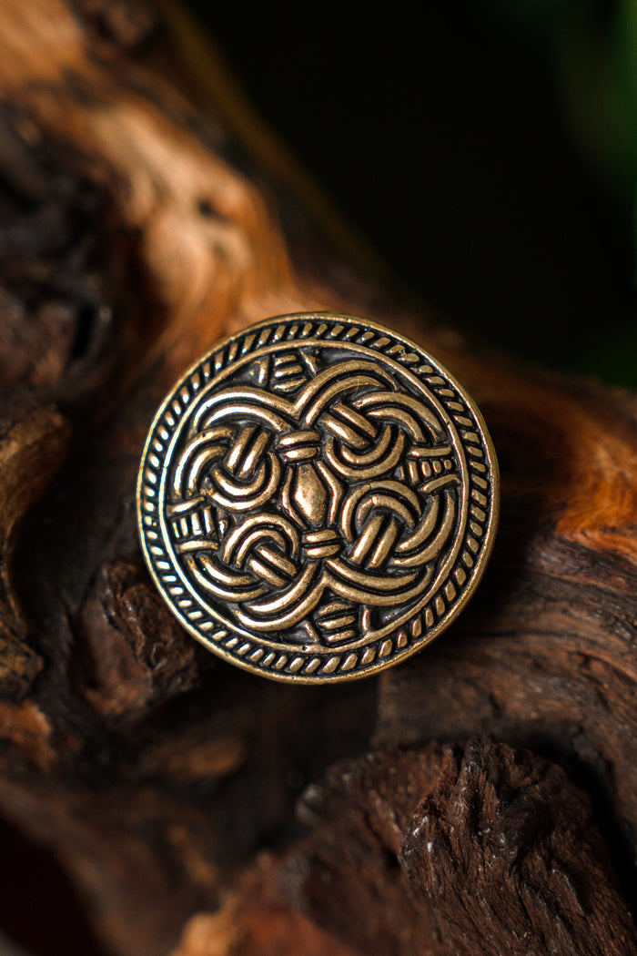 Birka Disc Fibula Borrestijl, Bronze