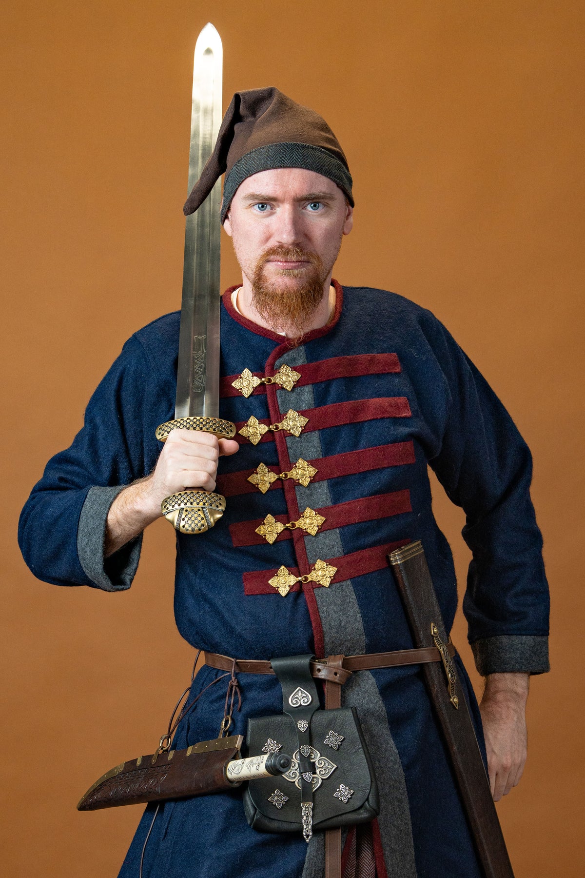 Viking sword Gnezdovo, Petersen E2, semi-sharp