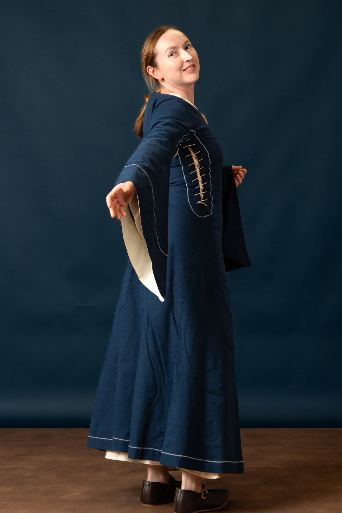 Medieval bliaut Amal, blue-white
