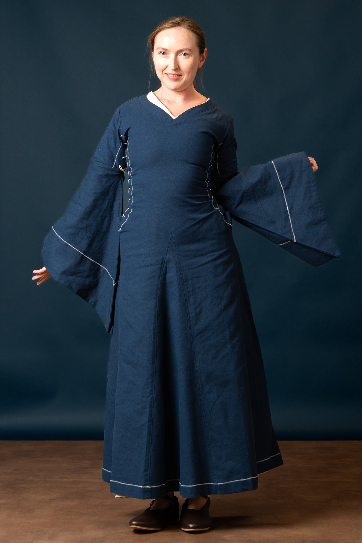 Medieval bliaut Amal, blue-white