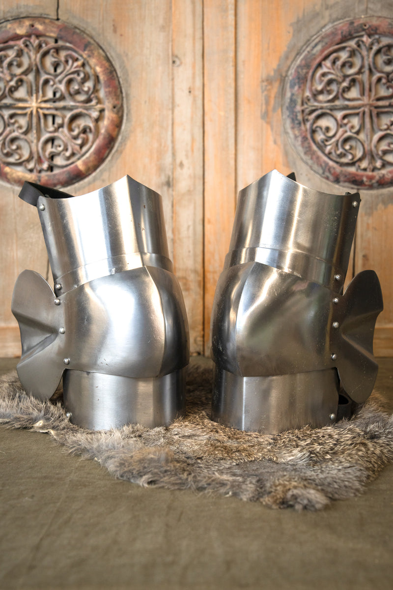 15th century poleyns, knee cops, 1.6 mm