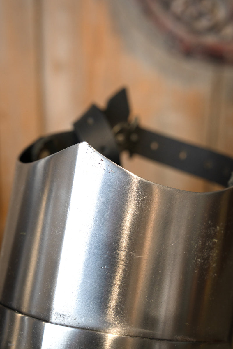 Poleyns fra 1400-tallet, knæbeskyttere, 1,6 mm