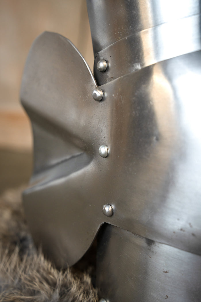 15th century poleyns, knee cops, 1.6 mm
