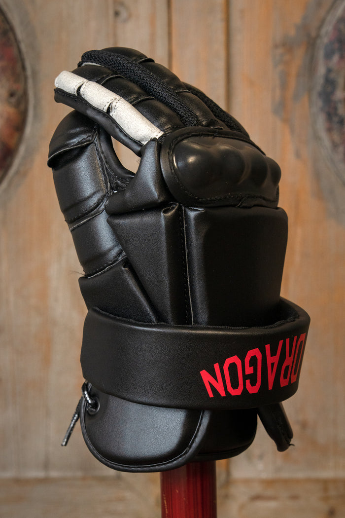 Modern fencing gloves M